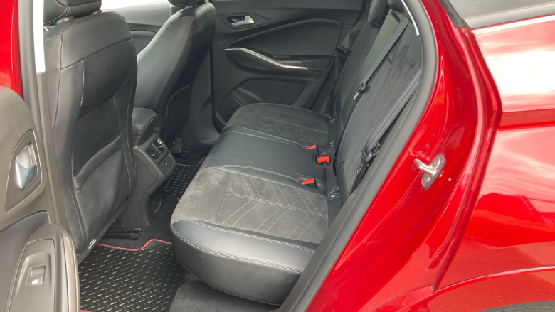 Vauxhall Grandland 1.2 Turbo Ultimate 5dr Auto Petrol Hatchback